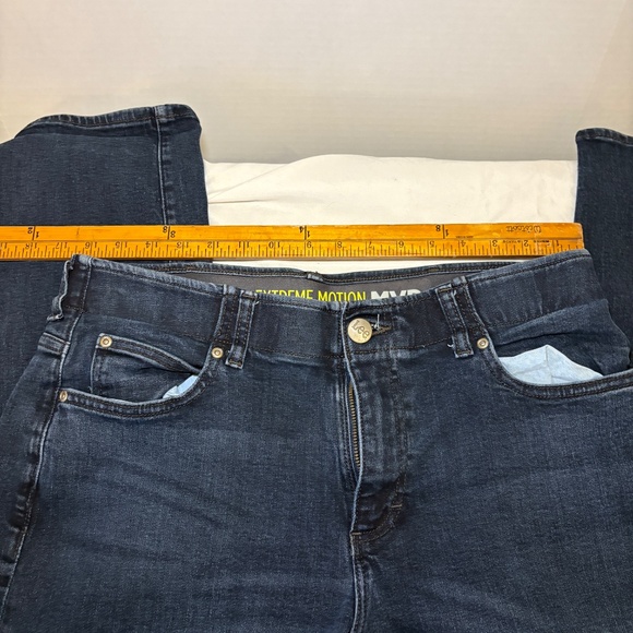 Lee Extreme Motion Jeans Mens 34x30 MVP Athletic Fit Tapered Leg Performance - Picture 9 of 11